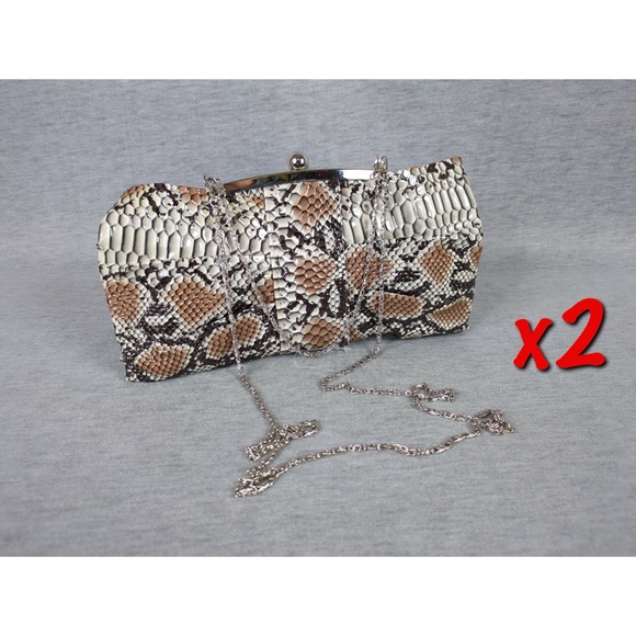 Handbags - 🎉 3/$20 👯‍♀️Host Pick⚡️Two Pieces of Snakeskin Print Clutch/Small Purse
